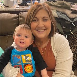 Meet your Posher, Debbie